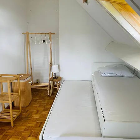 홀리데이파크 Pretty Little House Full Of Charm, Located In A And Peaceful Setting, Very Close To Sea 미들케르케